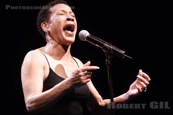 BETTYE LAVETTE - 2006-05-12 - PARIS - La Cigale - 